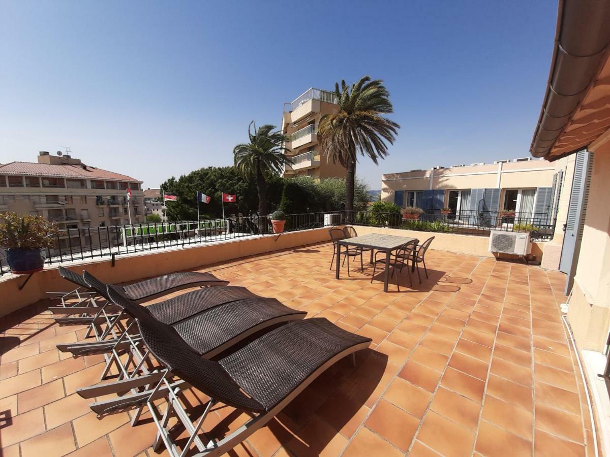 Hotel L'Olivier - Piscine & Parking Cannes Exterior photo
