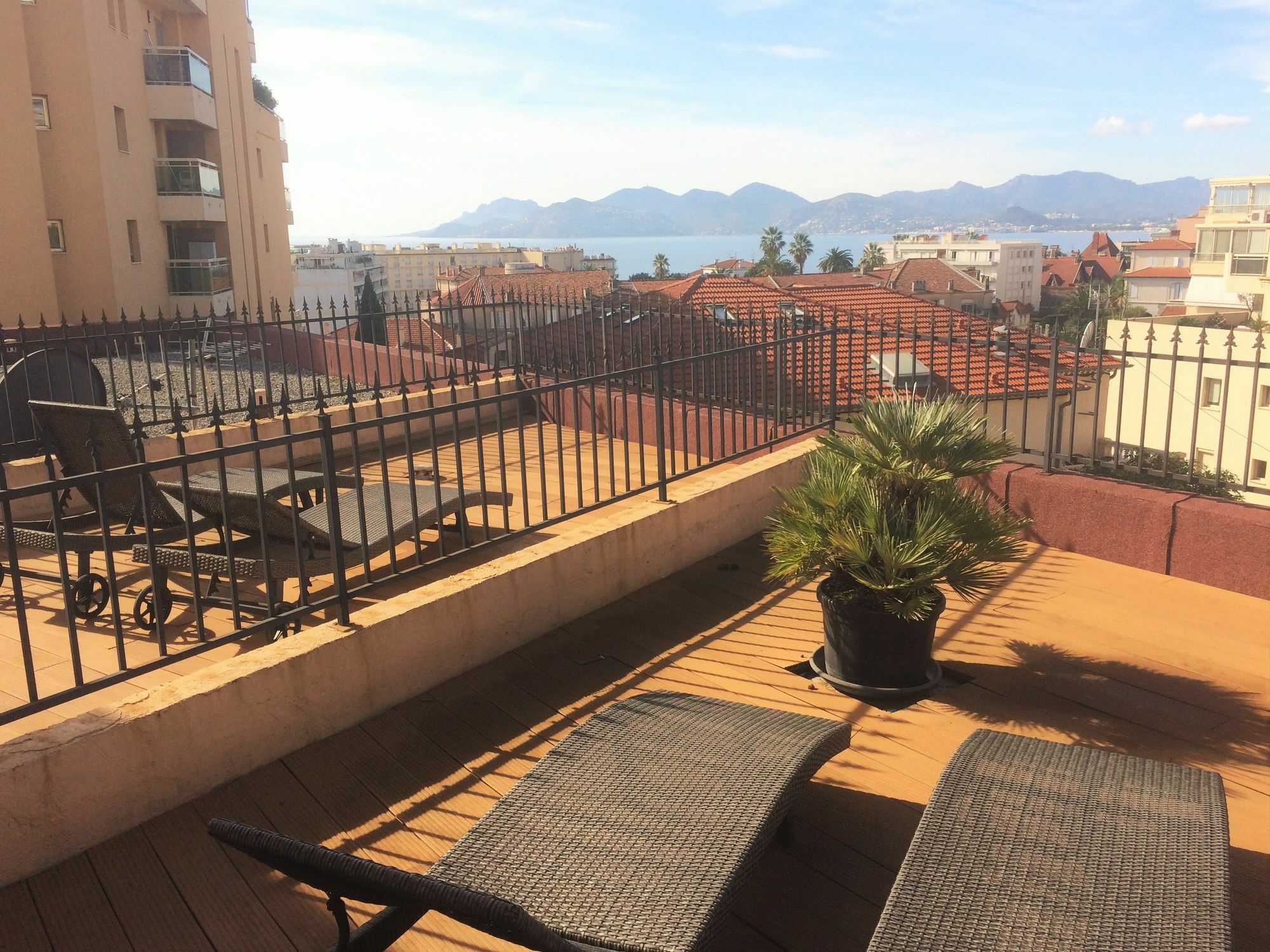 Hotel L'Olivier - Piscine & Parking Cannes Exterior photo