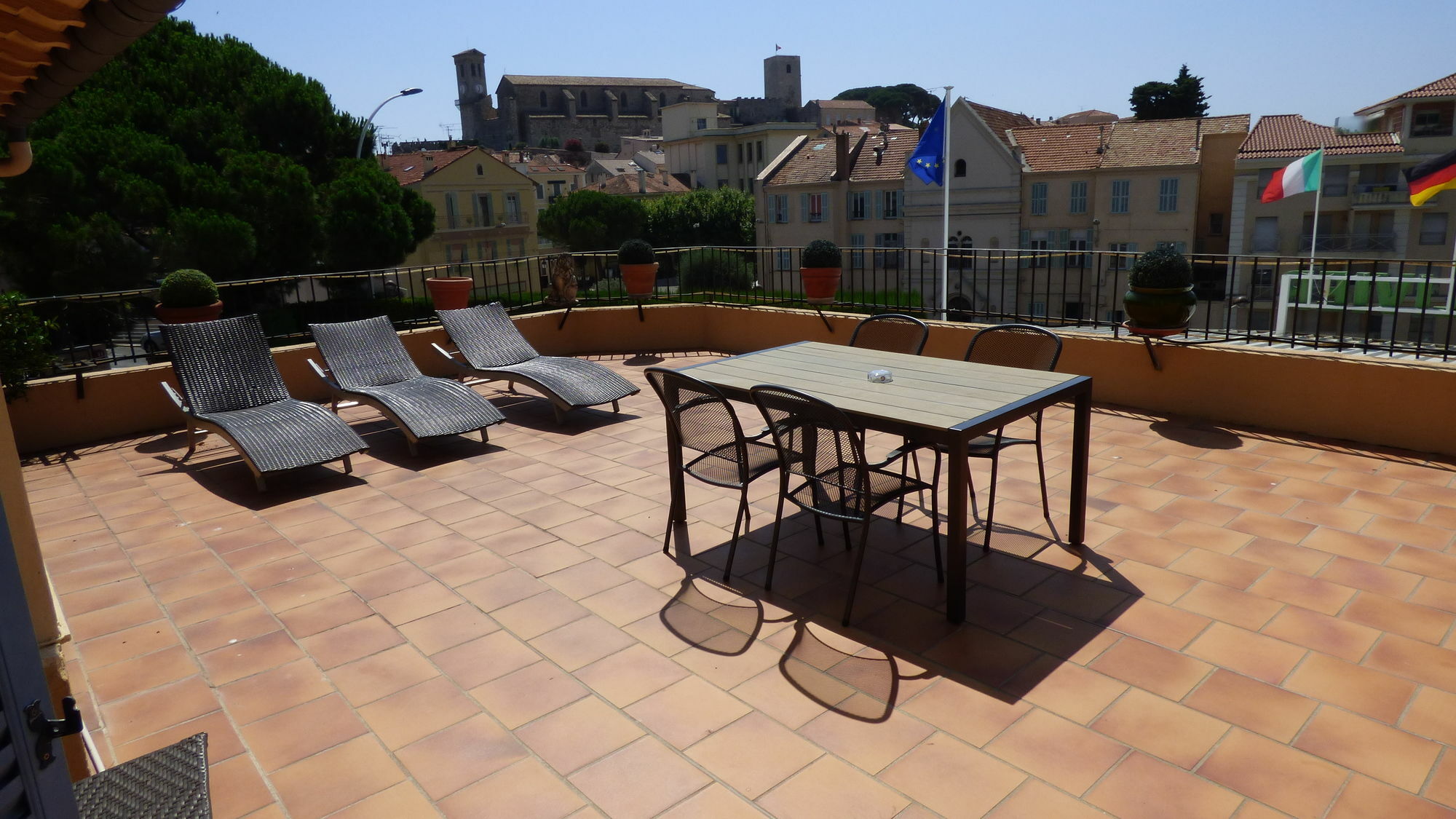 Hotel L'Olivier - Piscine & Parking Cannes Exterior photo