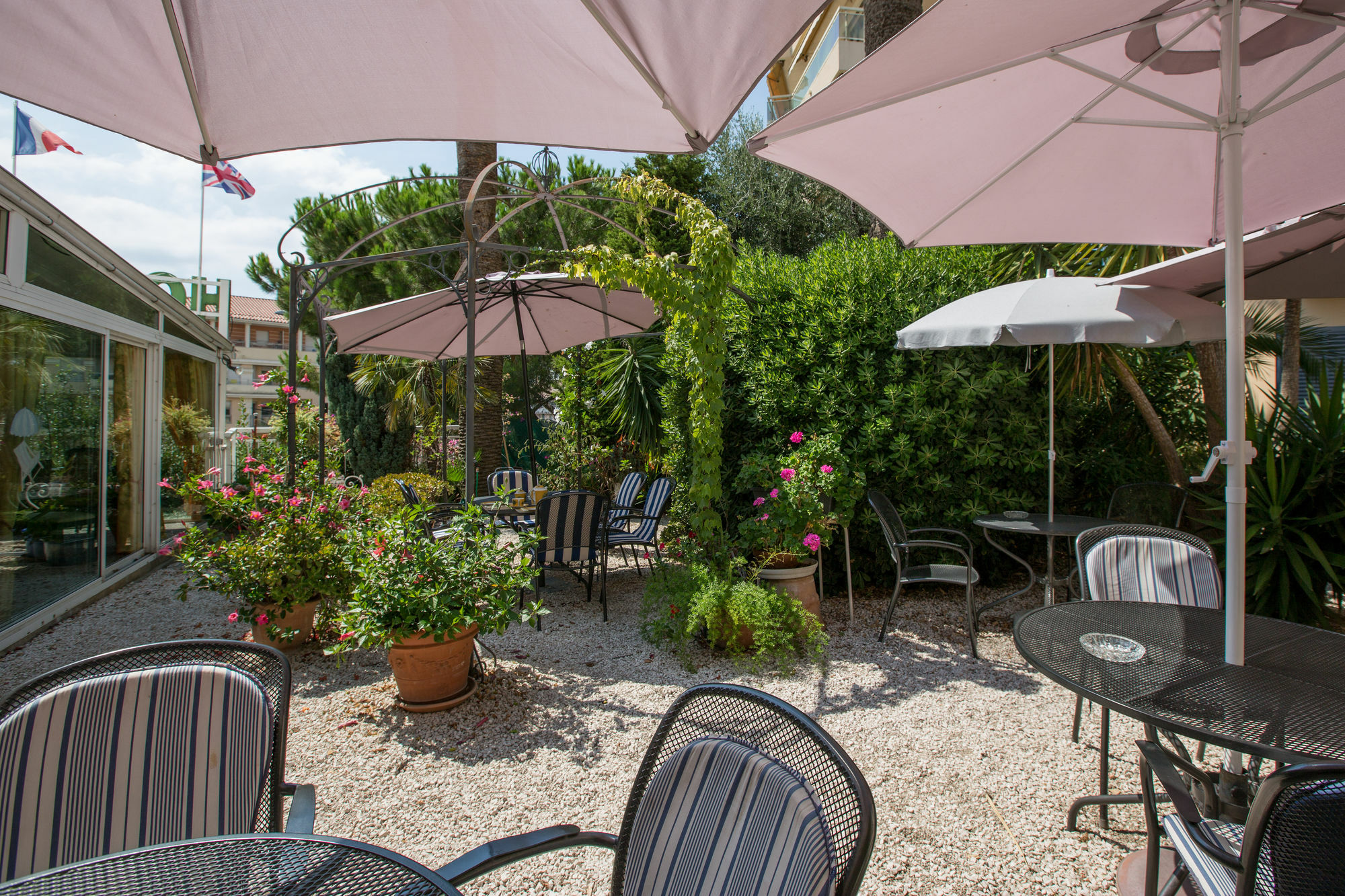 Hotel L'Olivier - Piscine & Parking Cannes Exterior photo